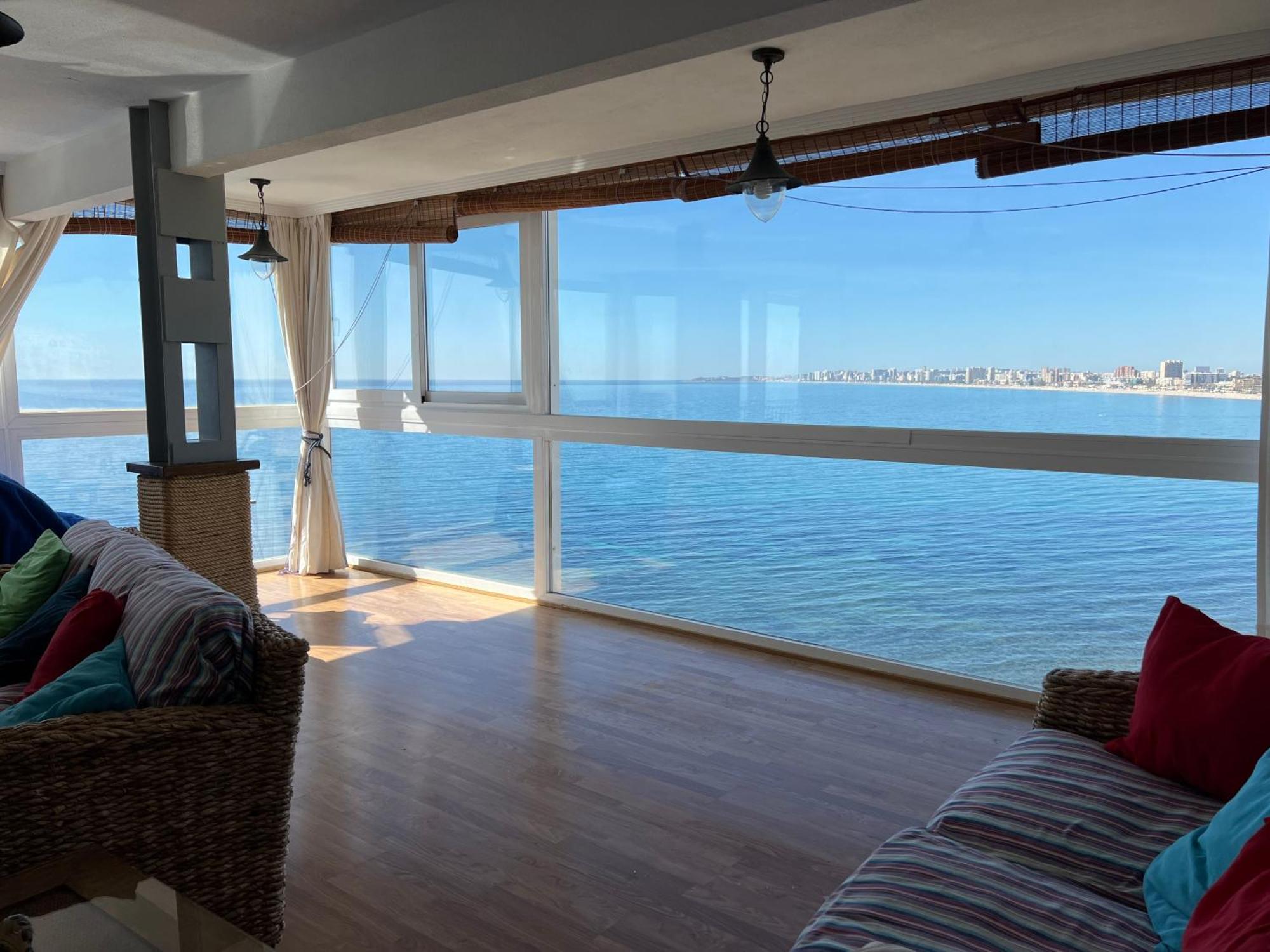 Sobre Las Olas Del Mar El Campello Kültér fotó
